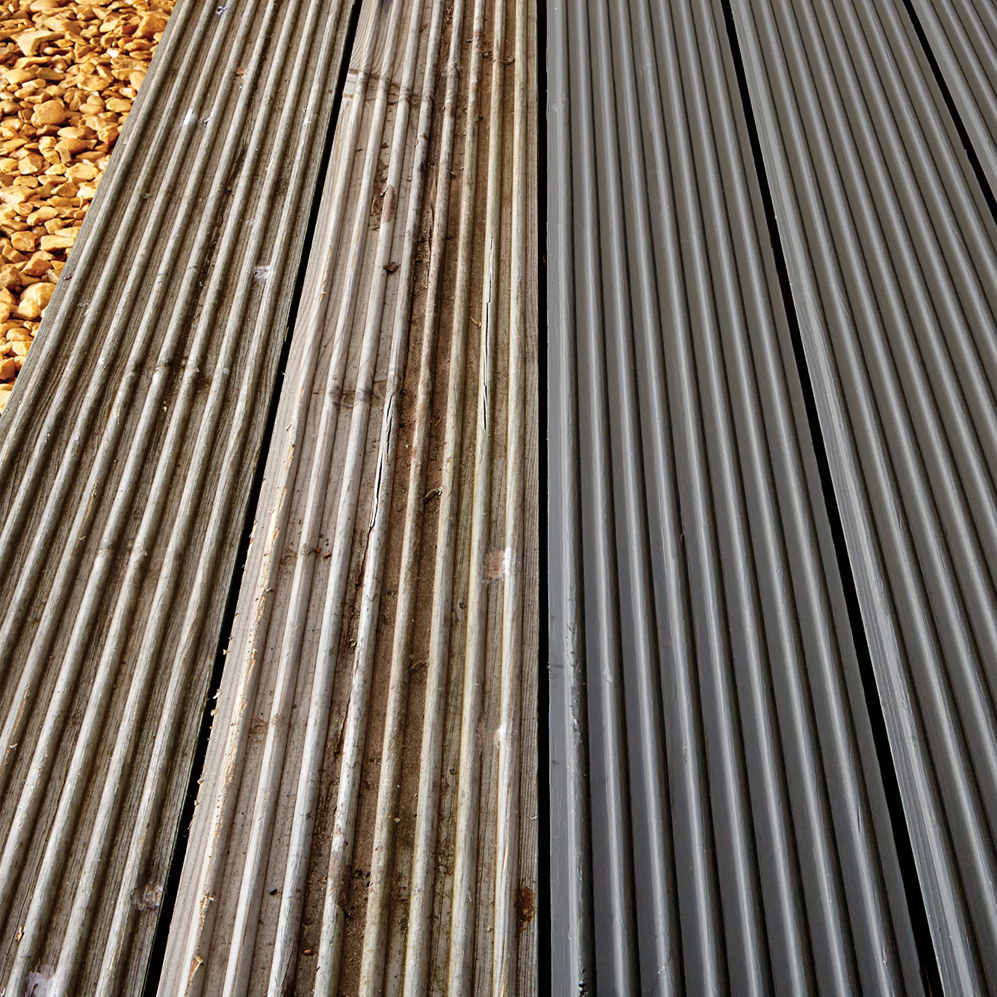 Ronseal Ultimate Protection Matt Charcoal Decking Paint, 2.5L 3 Ronseal Ultimate Protection Matt Charcoal Decking Paint, 2.5L - Image 3