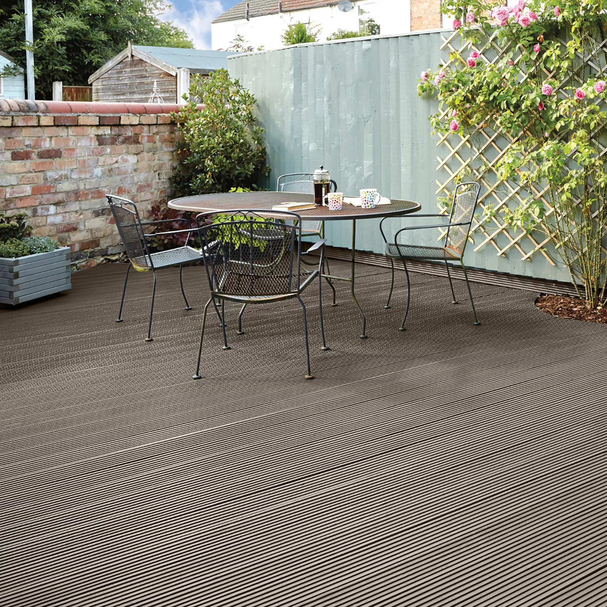 Ronseal Ultimate Protection Matt English Oak Decking Paint, 2.5L 3 Ronseal Ultimate Protection Matt English Oak Decking Paint, 2.5L - Image 3