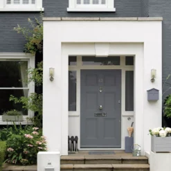 Sandtex Slate Grey Smooth Matt Masonry Paint, 5L Tub -Outlet Paint Hub Store sandtex slate grey smooth matt masonry paint 5l tub5010131504945 04i bq