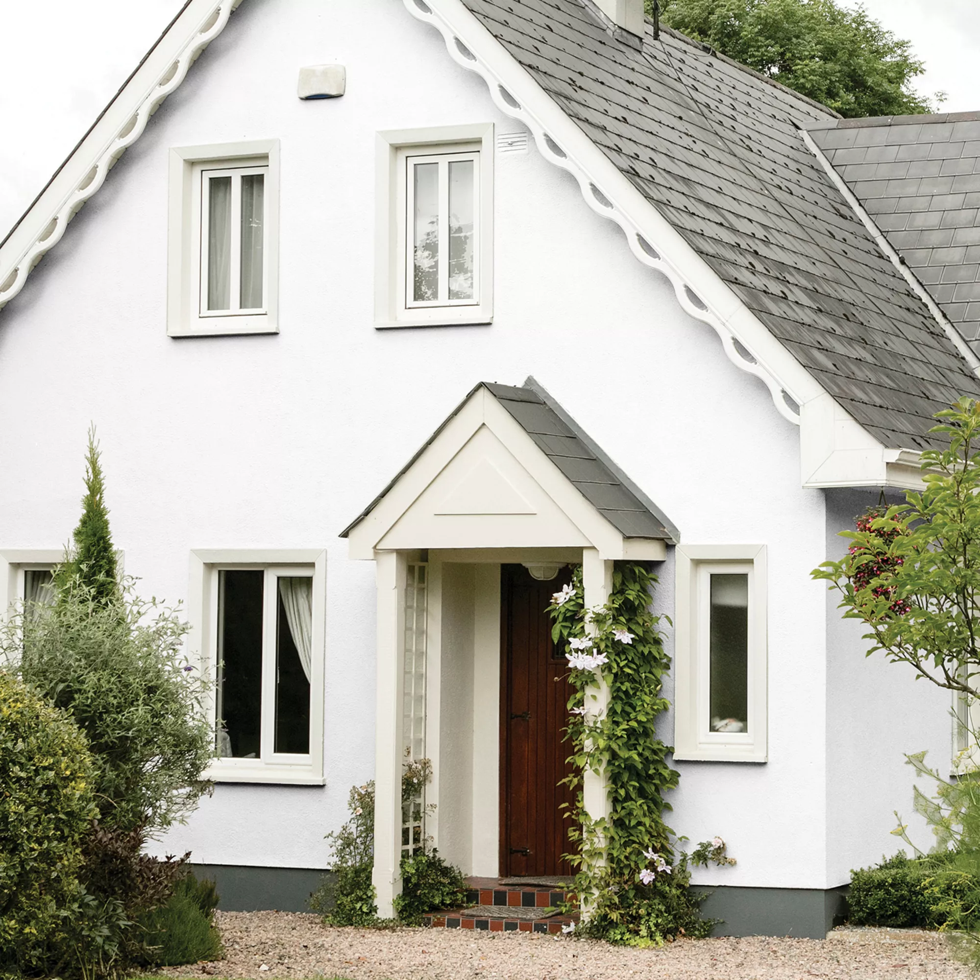 Sandtex Ultra Smooth Pure Brilliant White Masonry Paint, 5L 4 Sandtex Ultra Smooth Pure Brilliant White Masonry Paint, 5L - Image 4